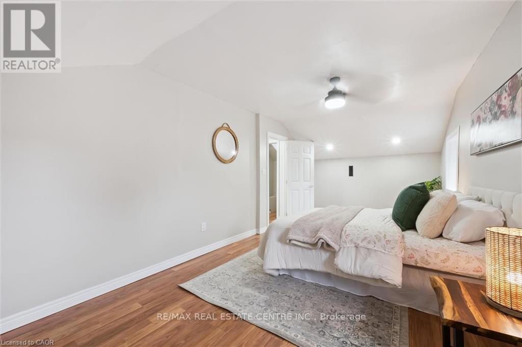 16 St Andrews Street, Cambridge, Ontario  N1S 1M4 - Photo 16 - X12631398