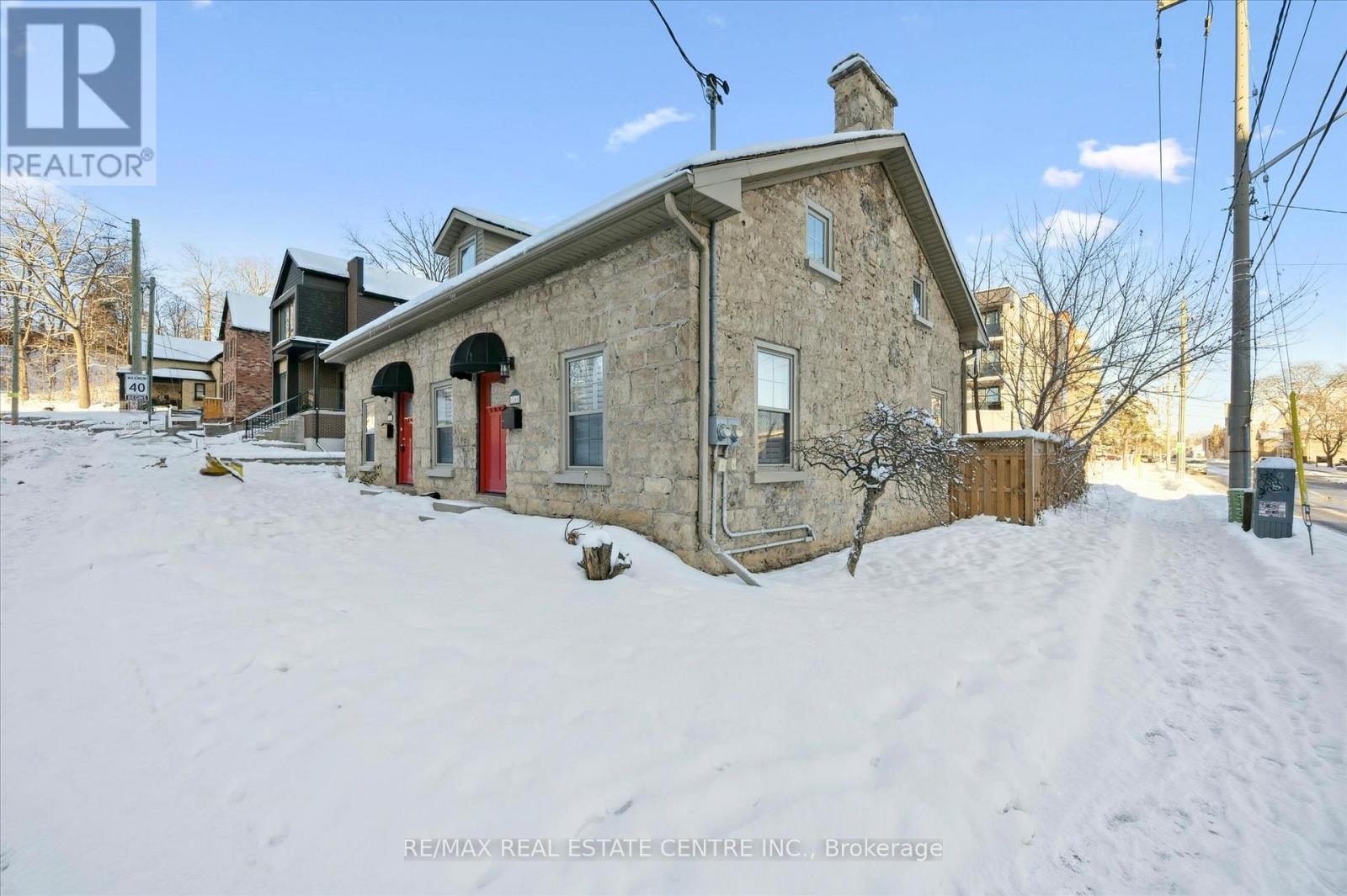 16 St Andrews Street, Cambridge, Ontario  N1S 1M4 - Photo 2 - X12631398