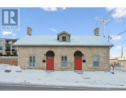 16 ST ANDREWS STREET, Cambridge, Ontario