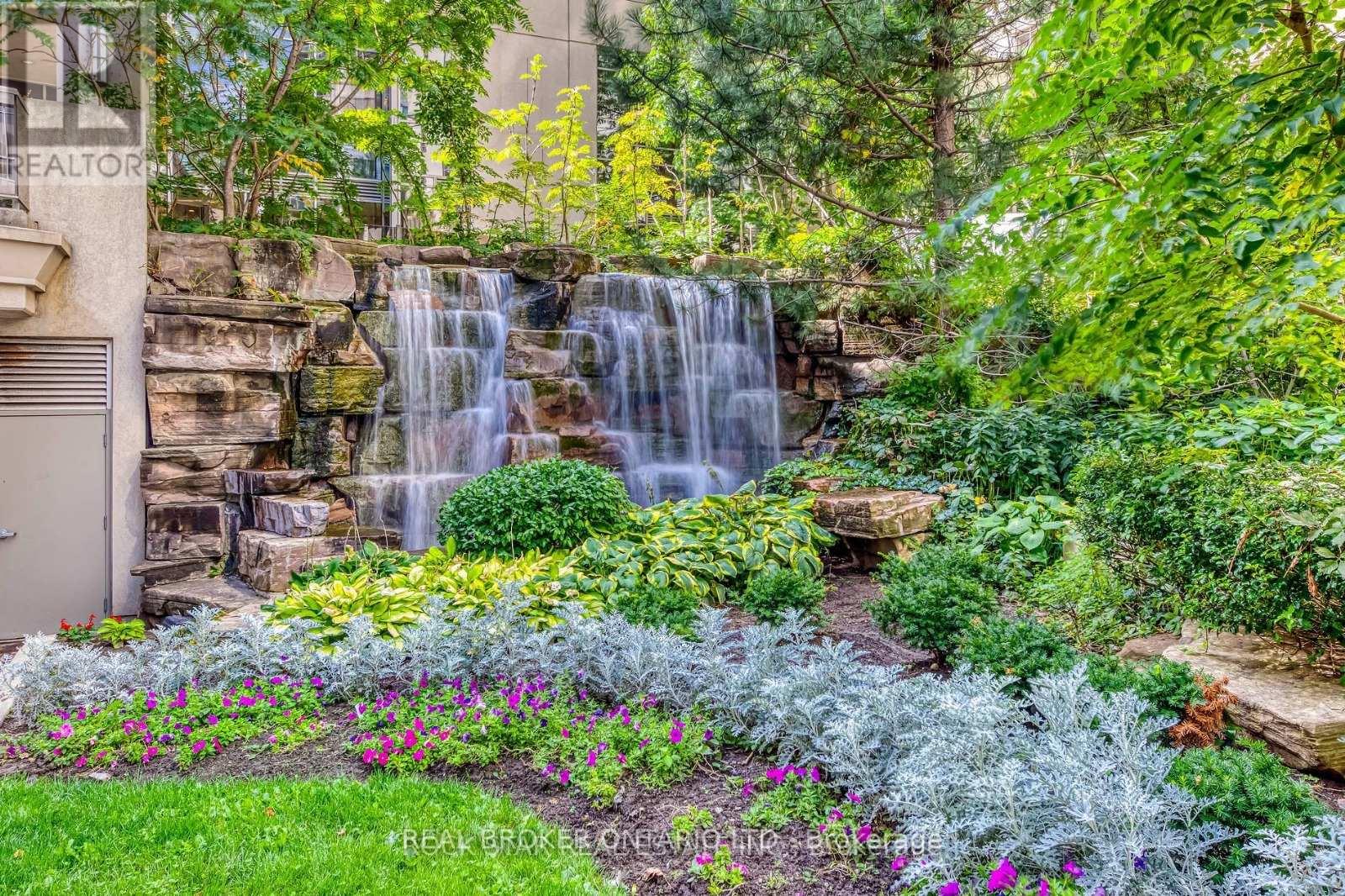 2803 - 3880 Duke Of York Boulevard, Mississauga, Ontario  L5B 4M7 - Photo 30 - W12630488