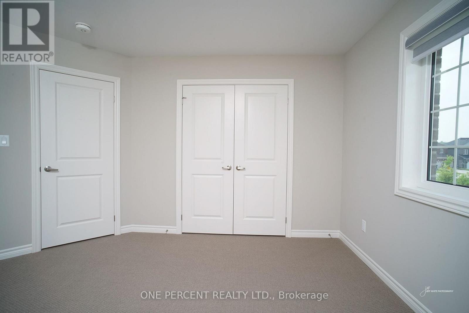 242 Springfield Crescent, Clearview, Ontario  L0M 1S0 - Photo 11 - S12631416