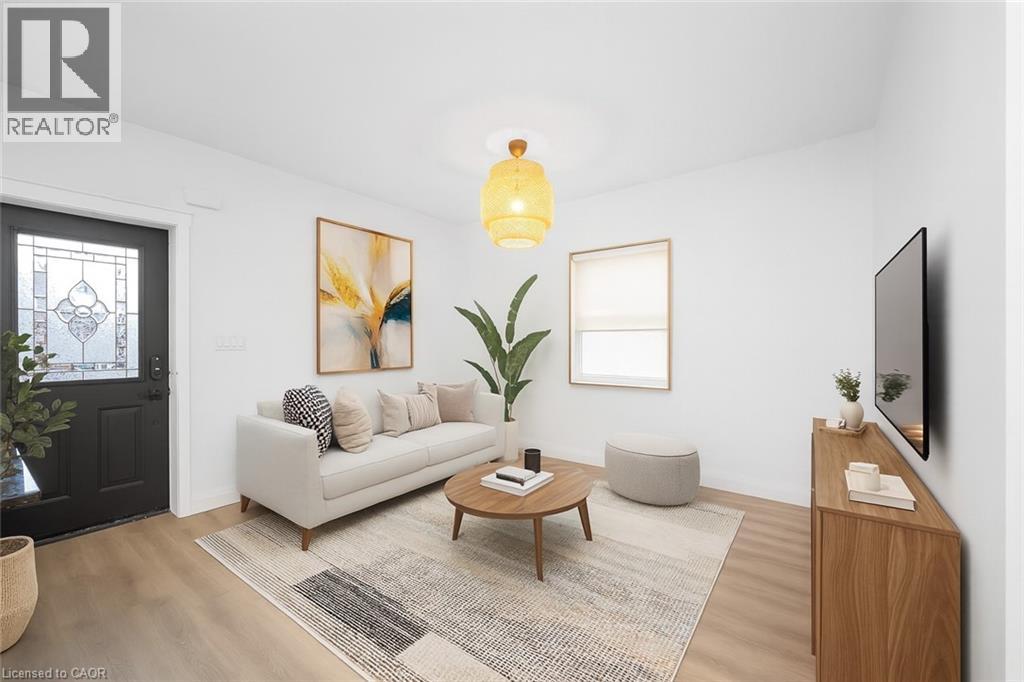 96 LONDON Street N, Hamilton, Ontario