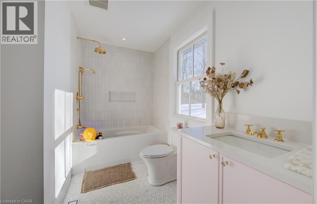 895 Jerseyville Road W, Jerseyville, Ontario L0R 1R0 - Photo 37 - 40793700