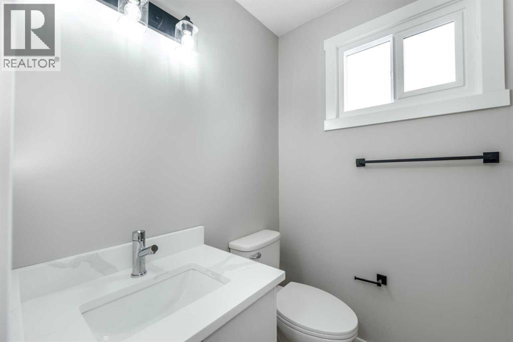 7620 27 Street Se, Calgary, Alberta  T2C 1E7 - Photo 19 - A2273192