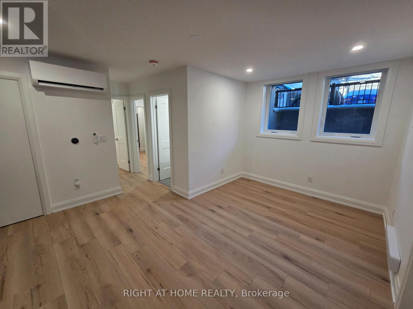 Br - 55 Camberwell Road, Toronto, Ontario  M6C 3E7 - Photo 4 - C12631438