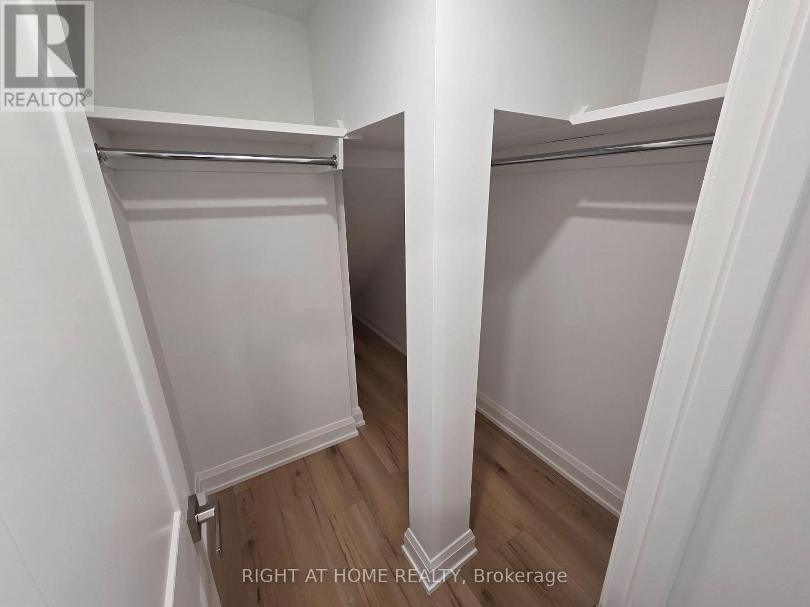 Br - 55 Camberwell Road, Toronto, Ontario  M6C 3E7 - Photo 6 - C12631438