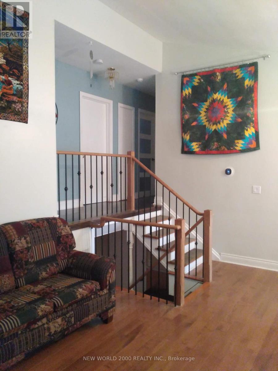 920 Greenwood Crescent, Whitby, Ontario  L1N 1C8 - Photo 12 - E12631420