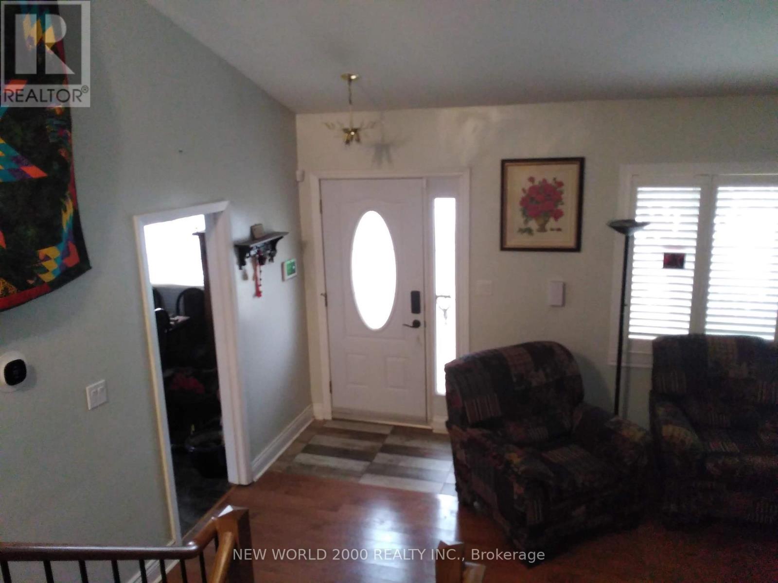 920 Greenwood Crescent, Whitby, Ontario  L1N 1C8 - Photo 3 - E12631420