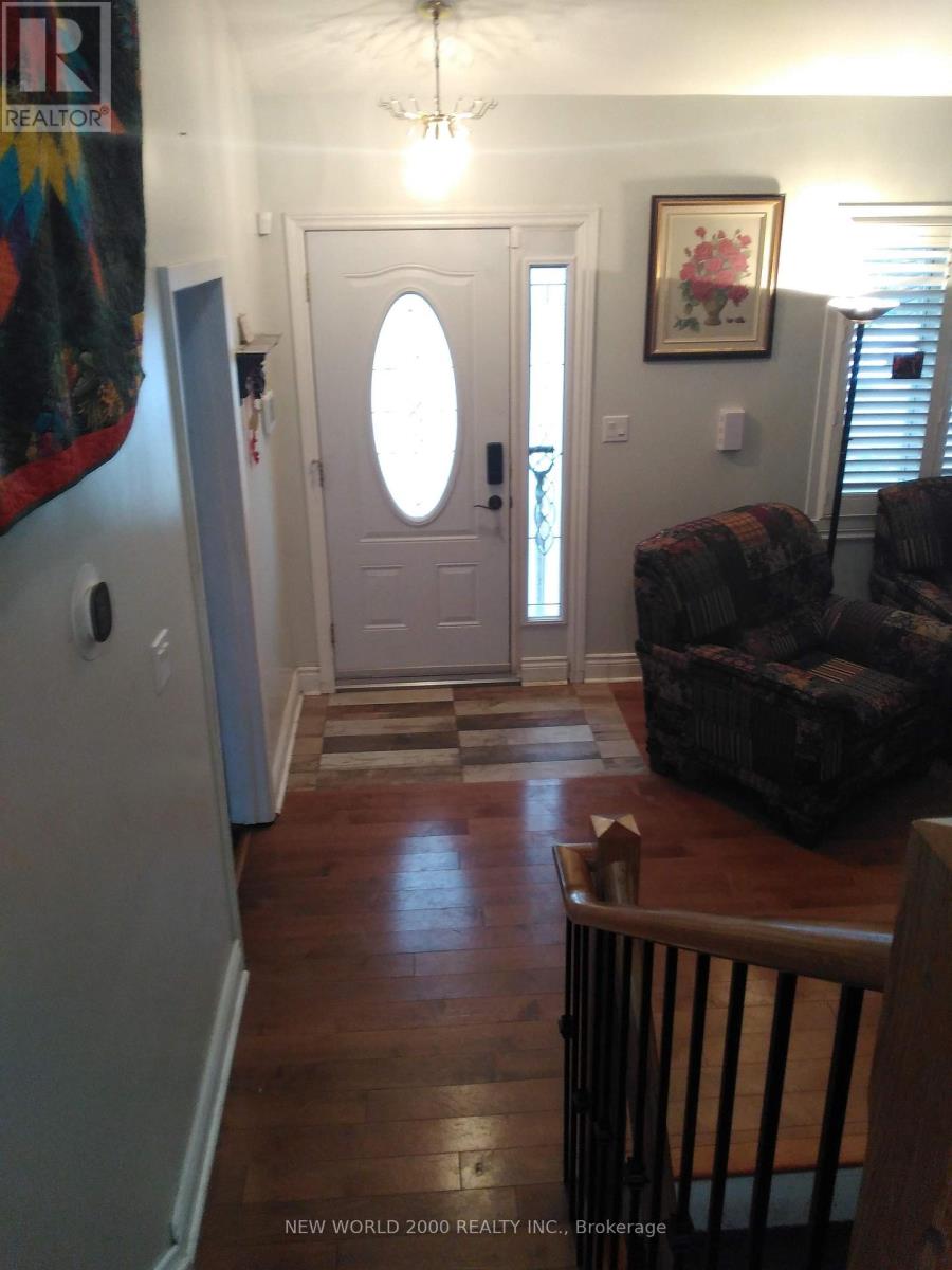 920 Greenwood Crescent, Whitby, Ontario  L1N 1C8 - Photo 4 - E12631420