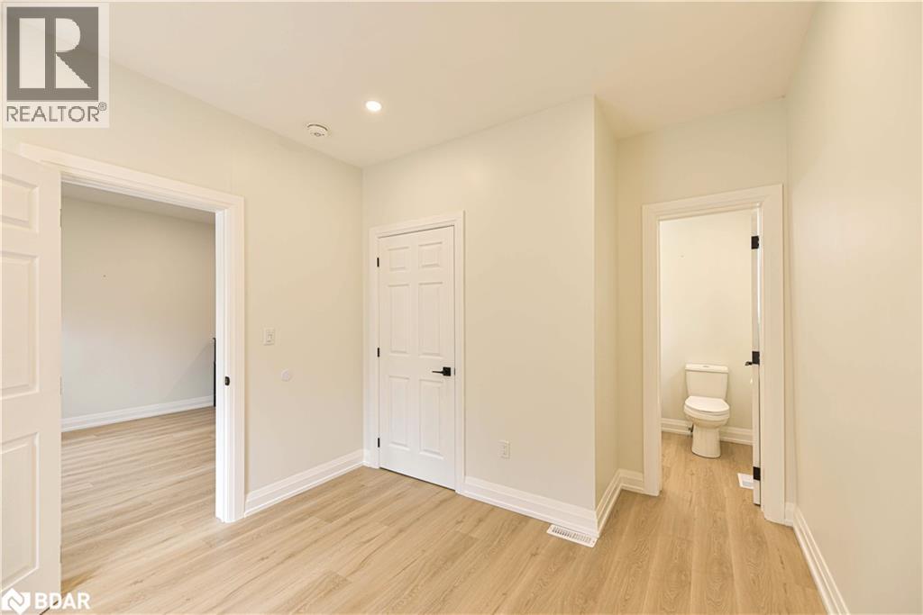 274 Mississaga Street W, Orillia, Ontario  L3V 3B8 - Photo 11 - 40793542