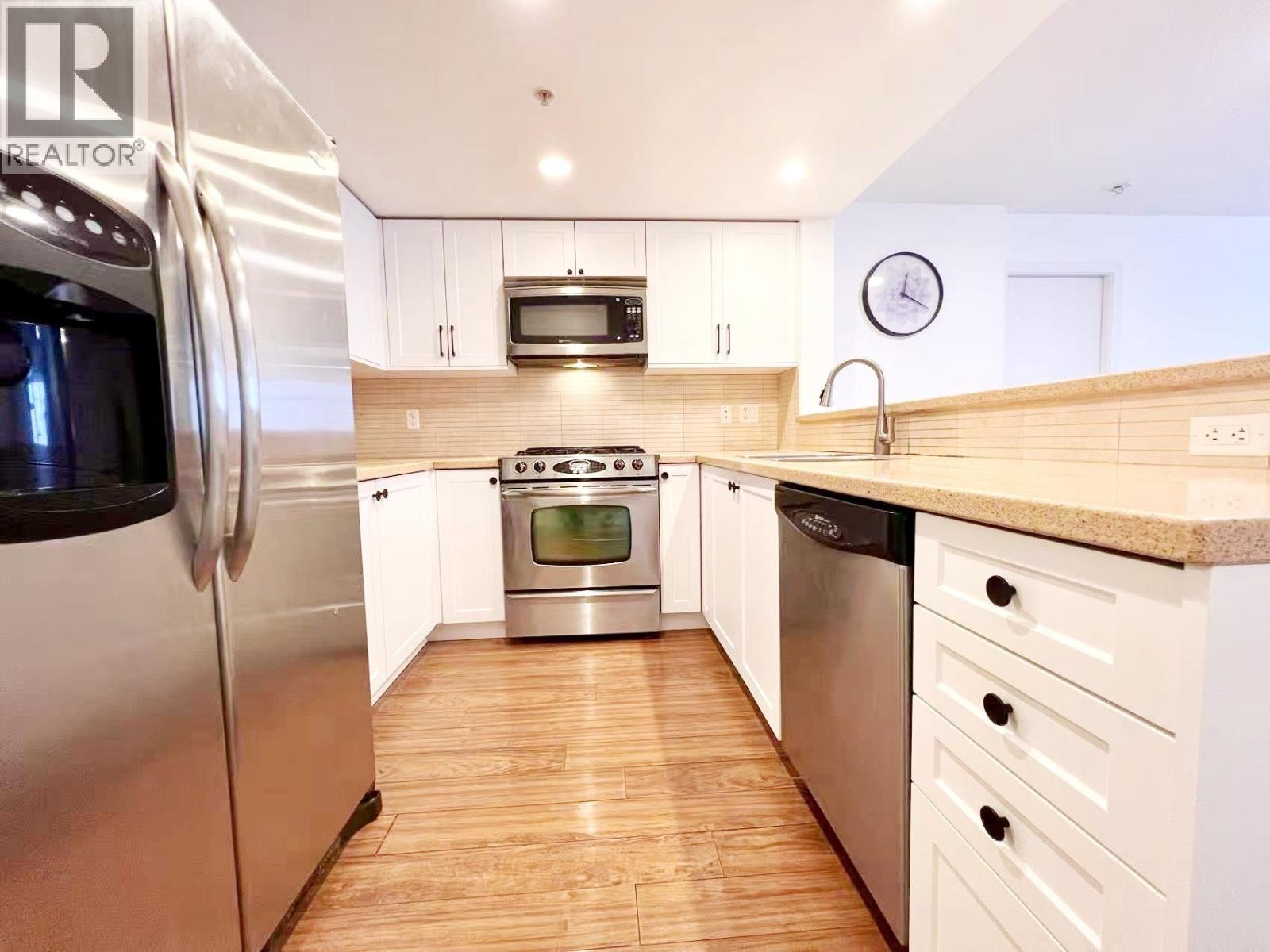 1001 8160 LANSDOWNE ROAD, Richmond, British Columbia