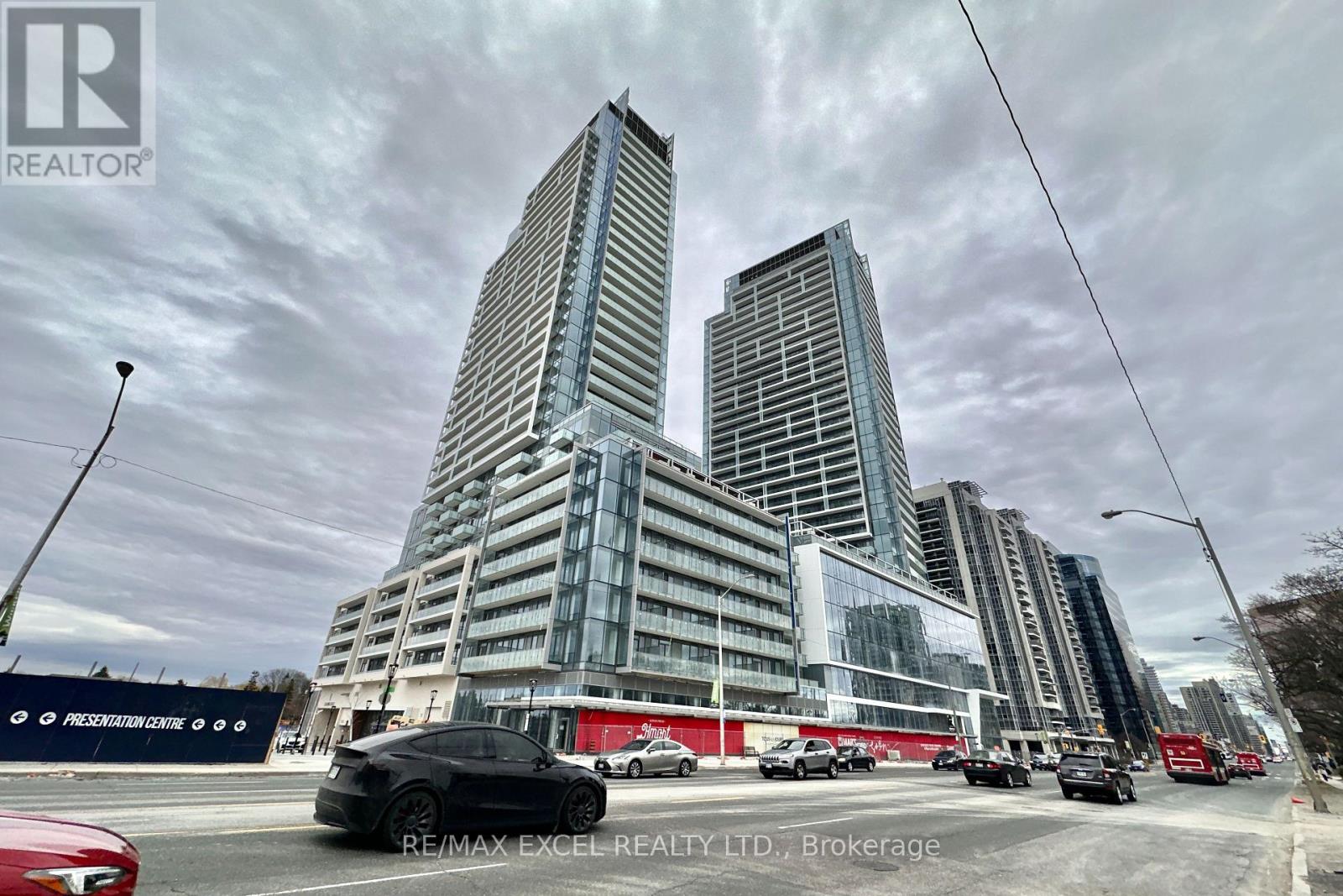 S1113 - 8 Olympic Gardens, Toronto, Ontario  M2M 0B9 - Photo 2 - C12631436