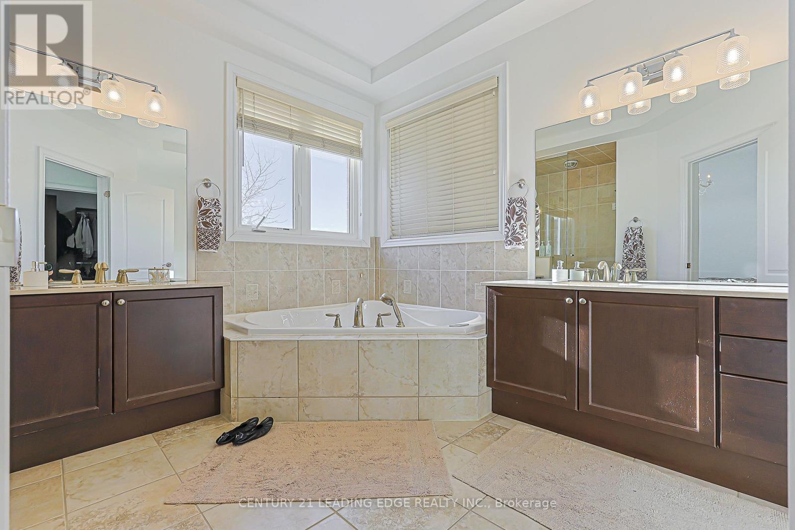 183 Maurier Boulevard, Vaughan, Ontario  L6A 0V2 - Photo 48 - N12631422