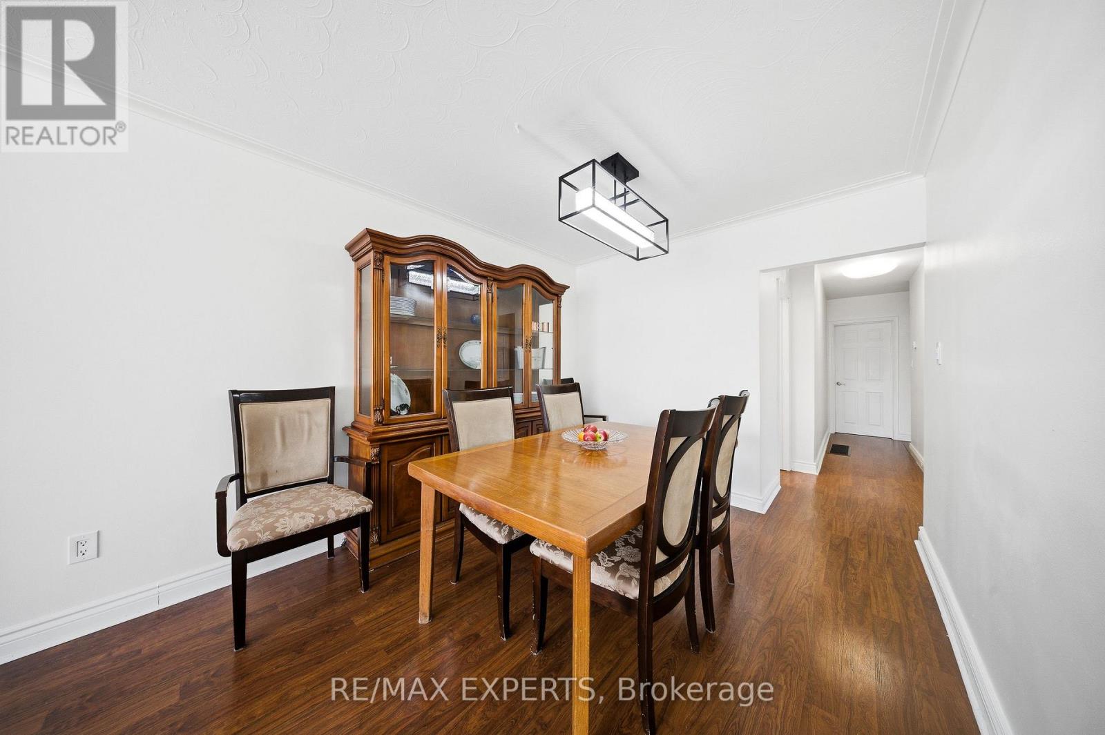 16 Navenby Crescent, Toronto (Humber Summit), Ontario  M9L 1B2 - Photo 12 - W12631410