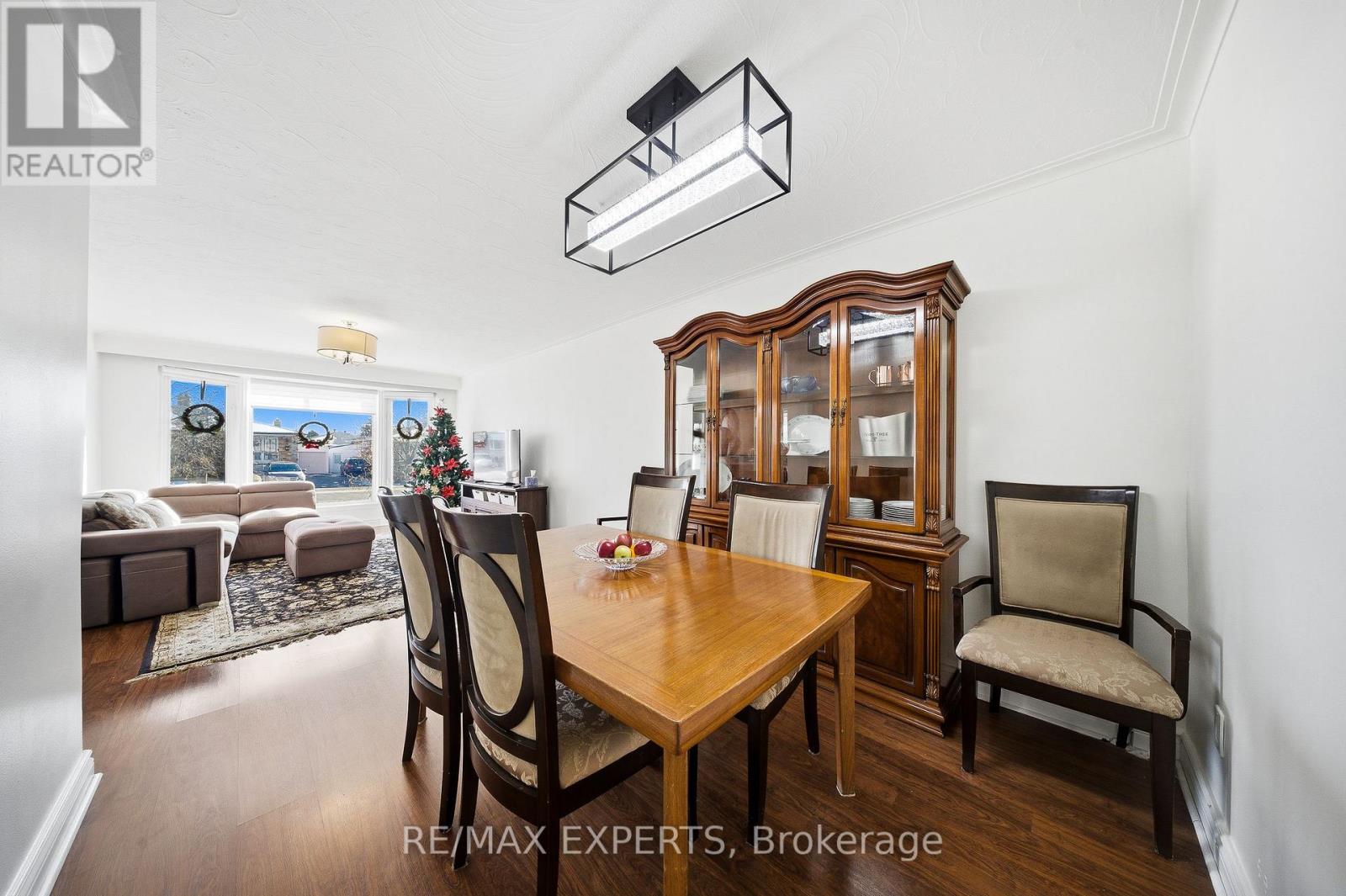 16 Navenby Crescent, Toronto (Humber Summit), Ontario  M9L 1B2 - Photo 14 - W12631410