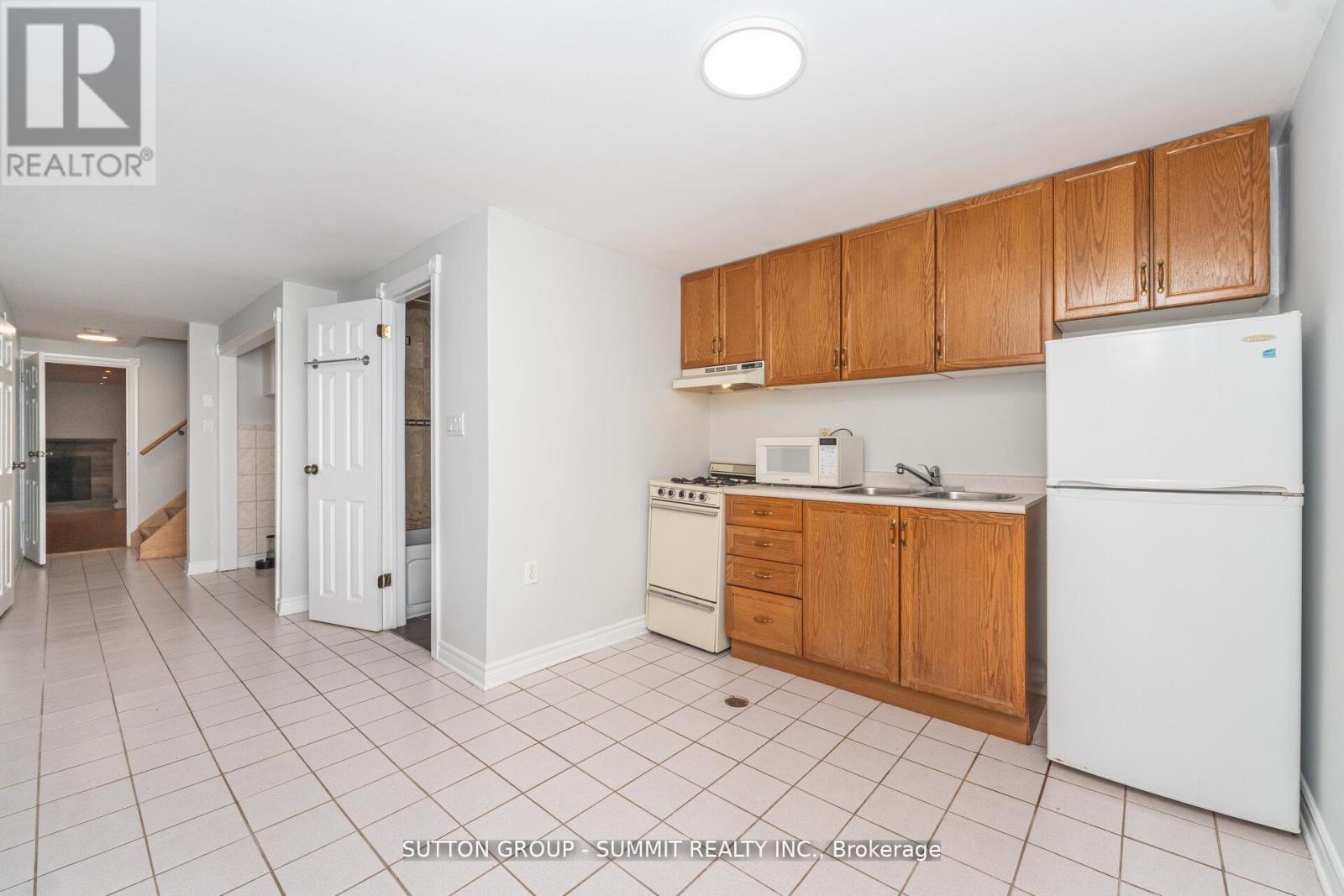 3018 Dalehurst Drive, Mississauga, Ontario  L5N 6M8 - Photo 34 - W12631428