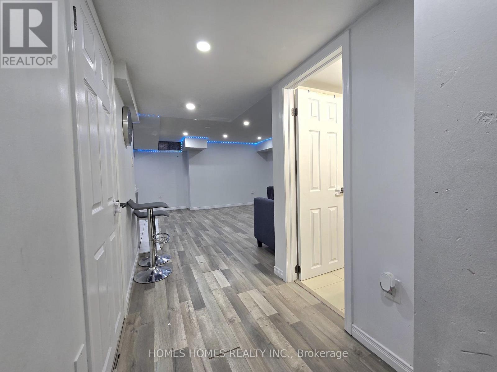 170 Golden Springs Drive, Brampton, Ontario  L7A 4N9 - Photo 40 - W12631442