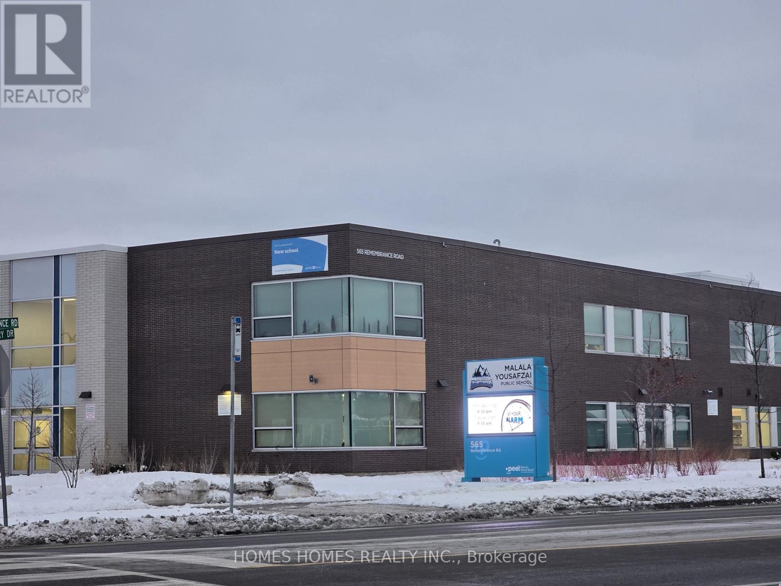 170 Golden Springs Drive, Brampton, Ontario  L7A 4N9 - Photo 49 - W12631442