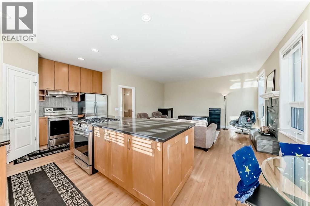 58 Majestic Point, Rural Rocky View County, Alberta  T3Z 3A1 - Photo 7 - A2271265