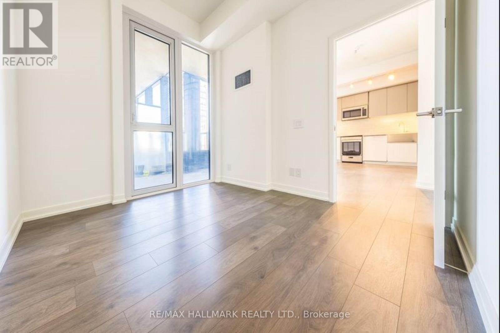 402 - 270 Dufferin Street, Toronto, Ontario  M6K 0H8 - Photo 11 - W12630768