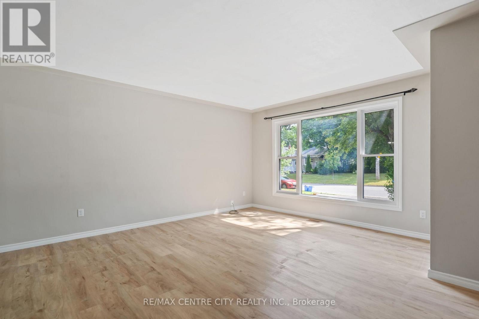 187-189 Taylor Street, London East, Ontario  N5Y 2J3 - Photo 5 - X12631478