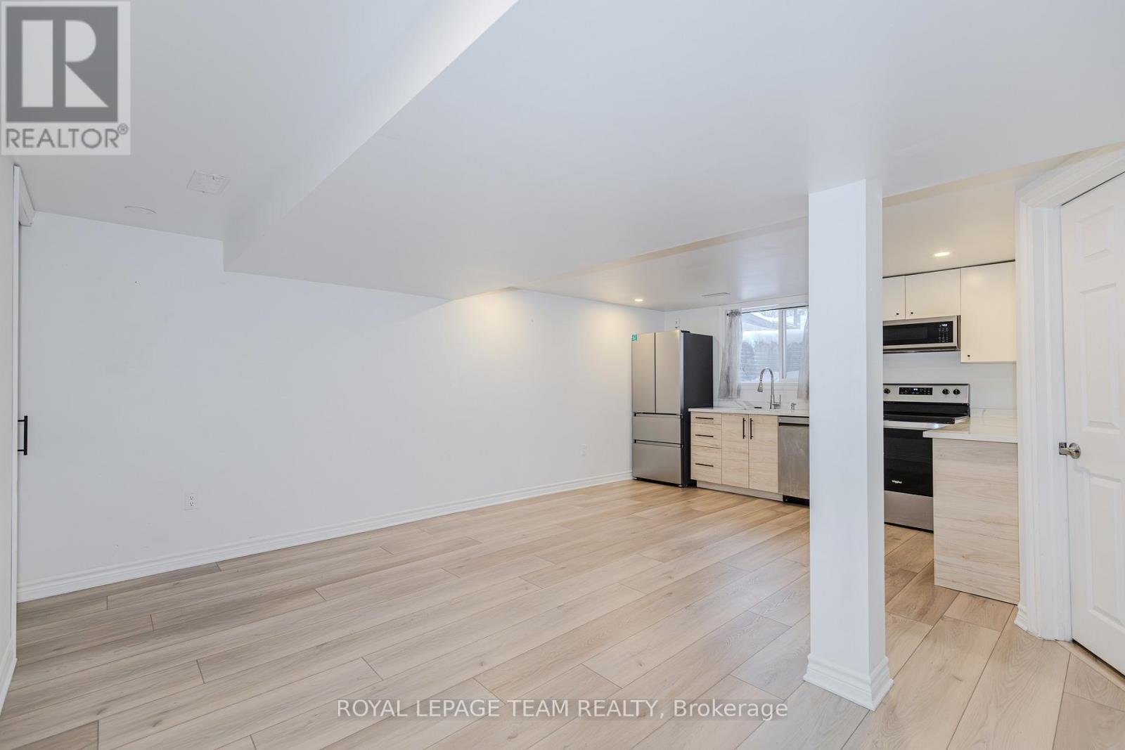 B - 37 Ballantrae Way, Ottawa, Ontario  K2L 1N3 - Photo 3 - X12631456