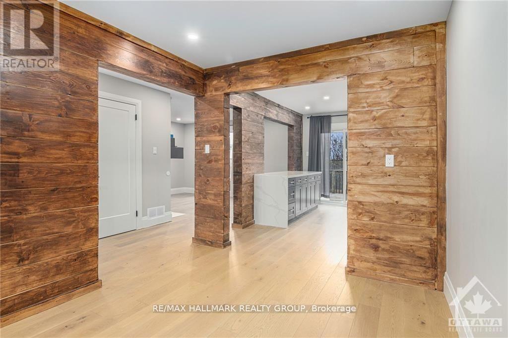 1834 D'amour Crescent, Ottawa, Ontario  K1C 5G3 - Photo 7 - X12631474