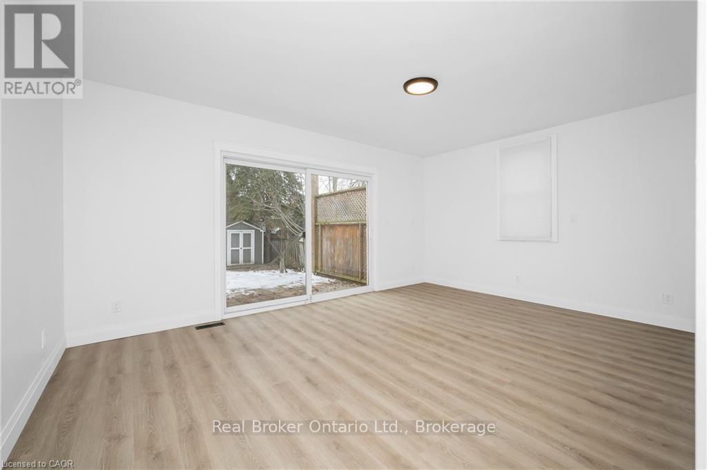 96 London Street N, Hamilton (Crown Point), Ontario  L8H 4B5 - Photo 12 - X12631464