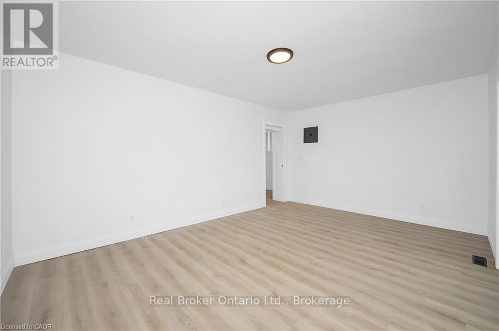 96 London Street N, Hamilton (Crown Point), Ontario  L8H 4B5 - Photo 21 - X12631464