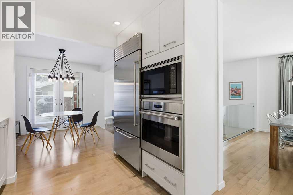 3449 Lane Crescent Sw, Calgary, Alberta  T3E 5X3 - Photo 6 - A2273556