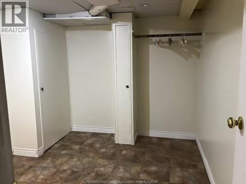 3735 Glenwood, Windsor, Ontario N9E 2Y6 - Photo 35 - 25031646
