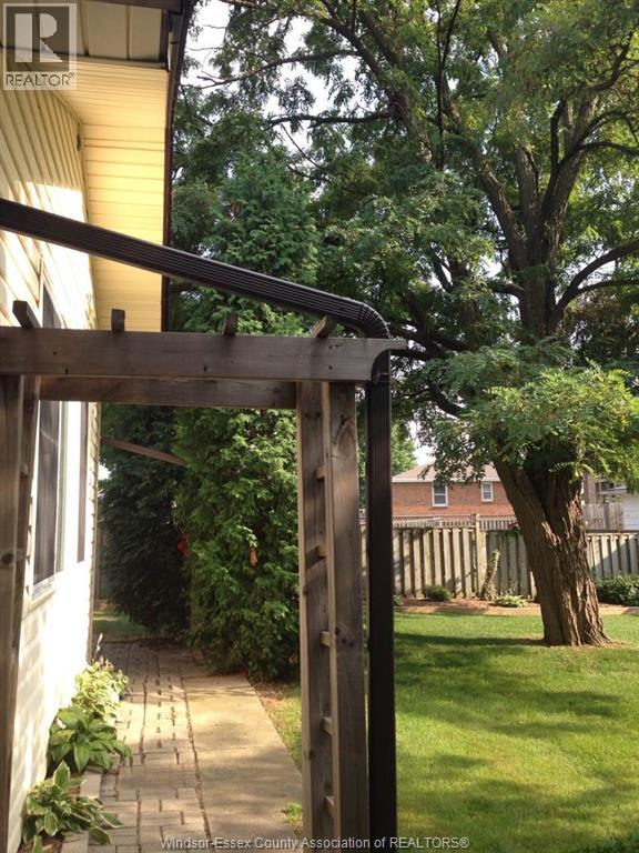3735 Glenwood, Windsor, Ontario N9E 2Y6 - Photo 39 - 25031646