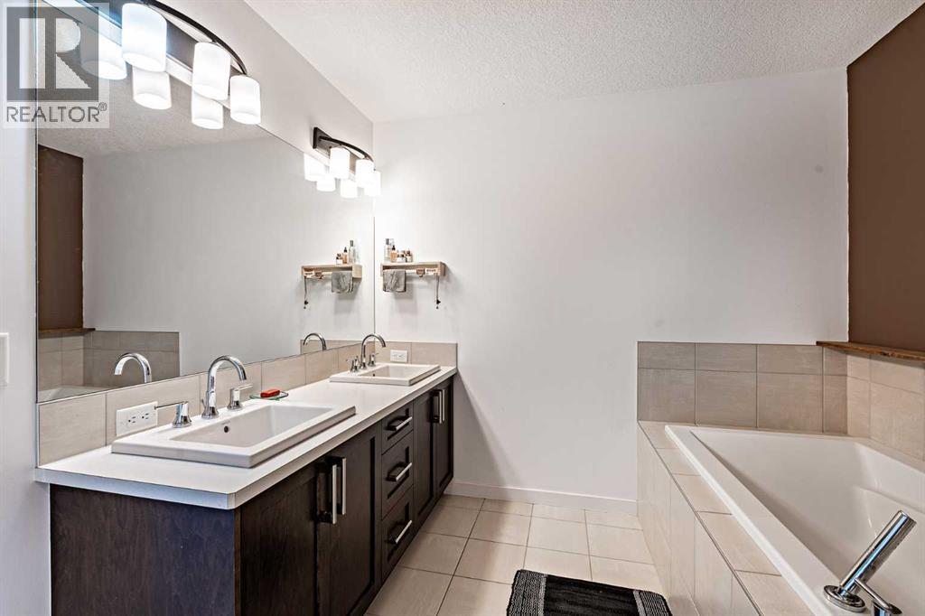 112 Midtown Court Sw, Airdrie, Alberta  T4B 4E4 - Photo 21 - A2239365