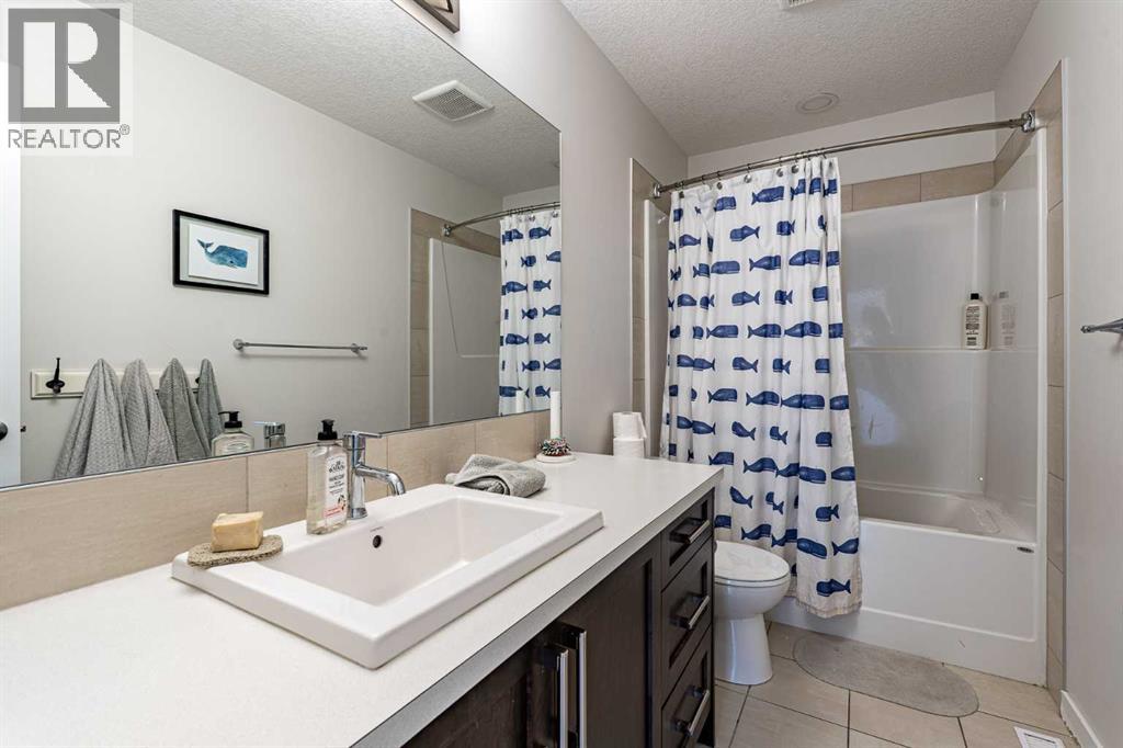 112 Midtown Court Sw, Airdrie, Alberta  T4B 4E4 - Photo 25 - A2239365