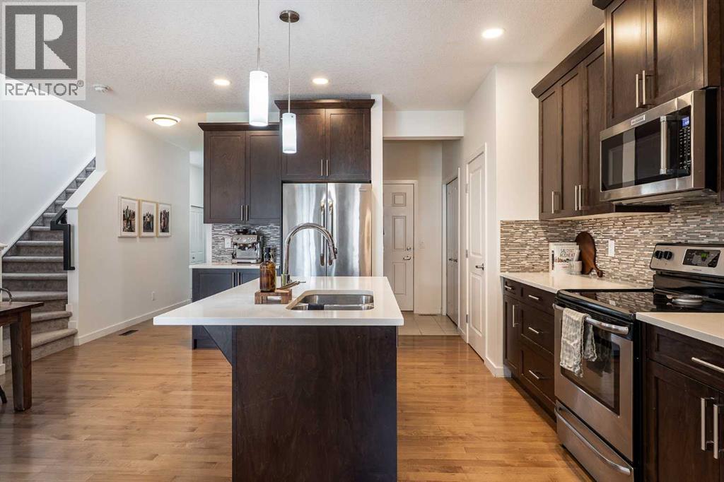 112 Midtown Court Sw, Airdrie, Alberta  T4B 4E4 - Photo 4 - A2239365