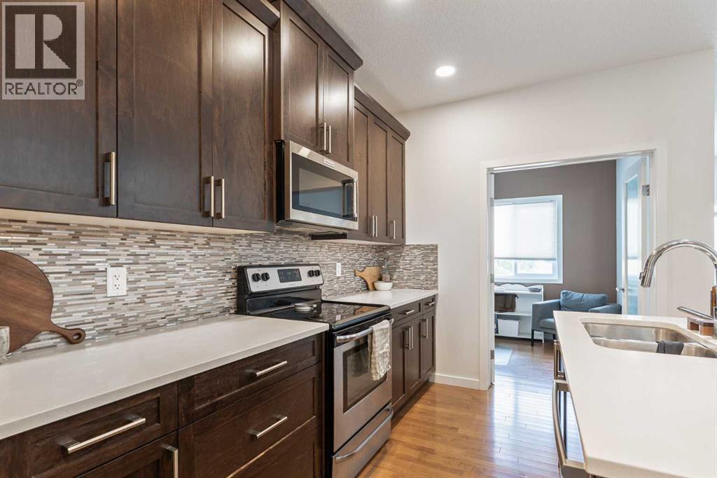 112 Midtown Court Sw, Airdrie, Alberta  T4B 4E4 - Photo 5 - A2239365