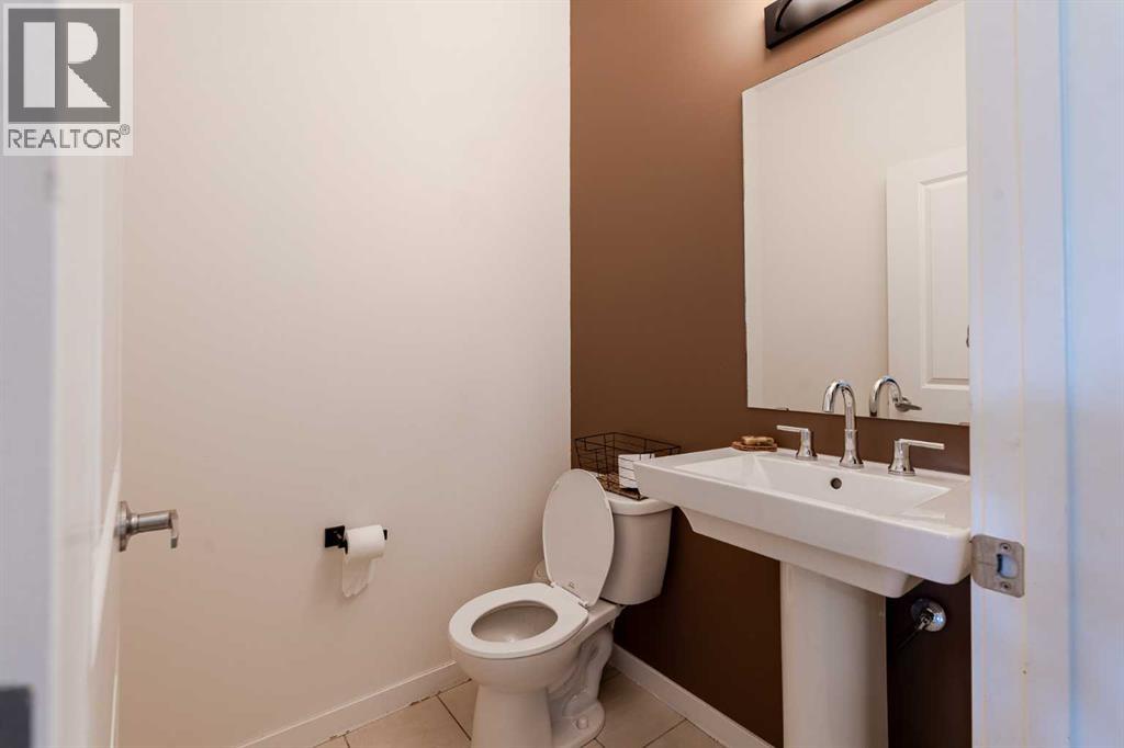 112 Midtown Court Sw, Airdrie, Alberta  T4B 4E4 - Photo 27 - A2239365