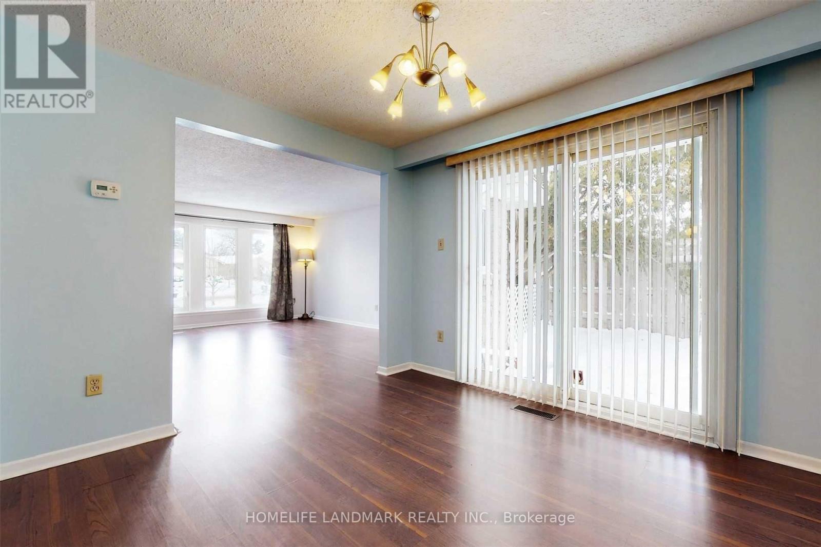 Main - 57 Ardgowan Crescent, Toronto, Ontario  M1V 1B4 - Photo 6 - E12631470