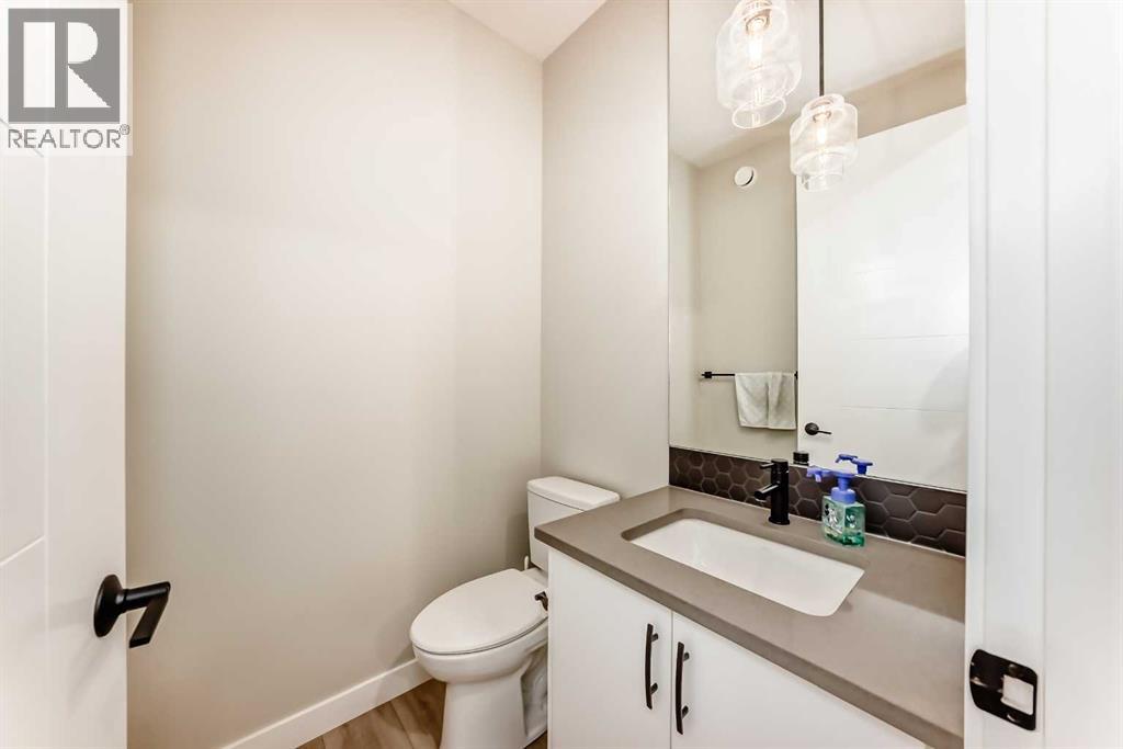 120 Magnolia Manor Se, Calgary, Alberta  T3M 2Z8 - Photo 7 - A2270300