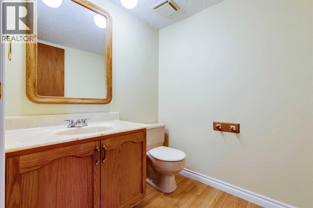 203 Edgeland Road Nw, Calgary, Alberta  T3A 2Y3 - Photo 35 - A2270924