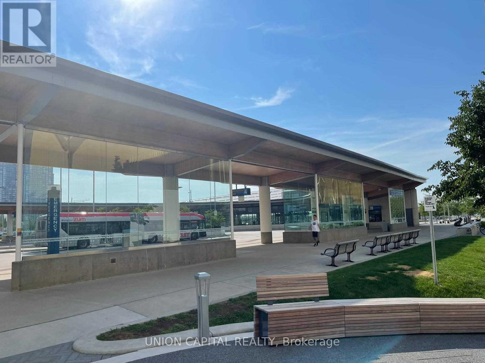 5212 - 5 Buttermill Avenue, Vaughan, Ontario  L4K 0J5 - Photo 5 - N12559010