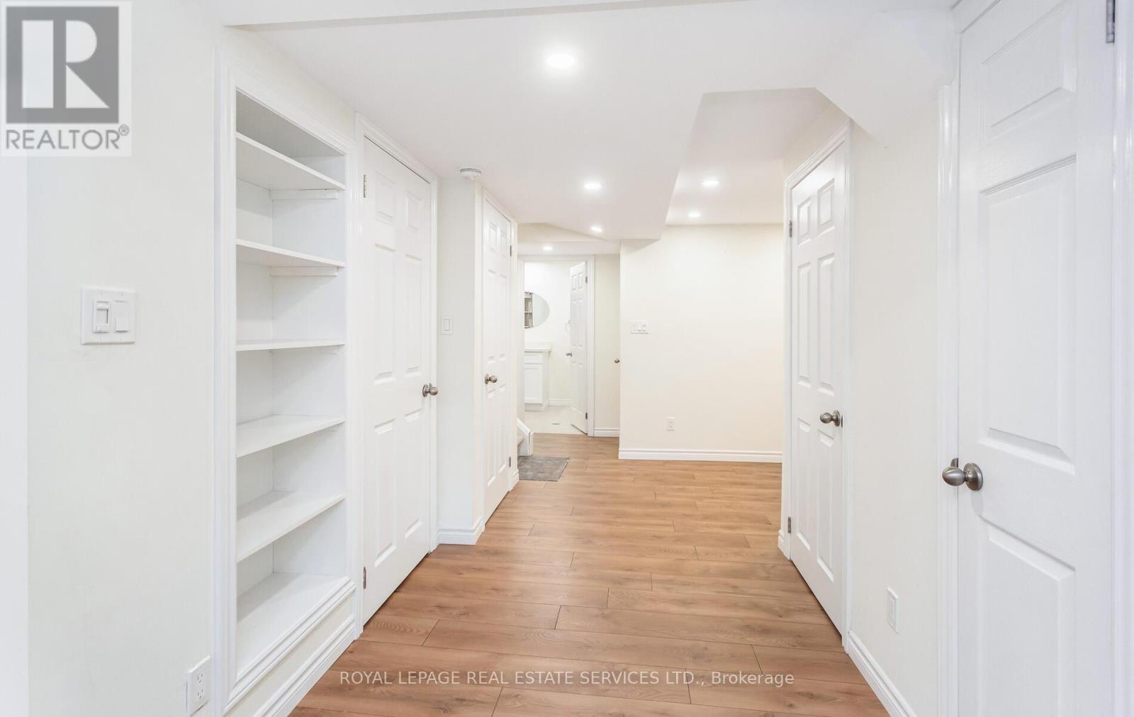 5050 Bunton Crescent, Burlington, Ontario L7L 6G8 - Photo 35 - W12631480