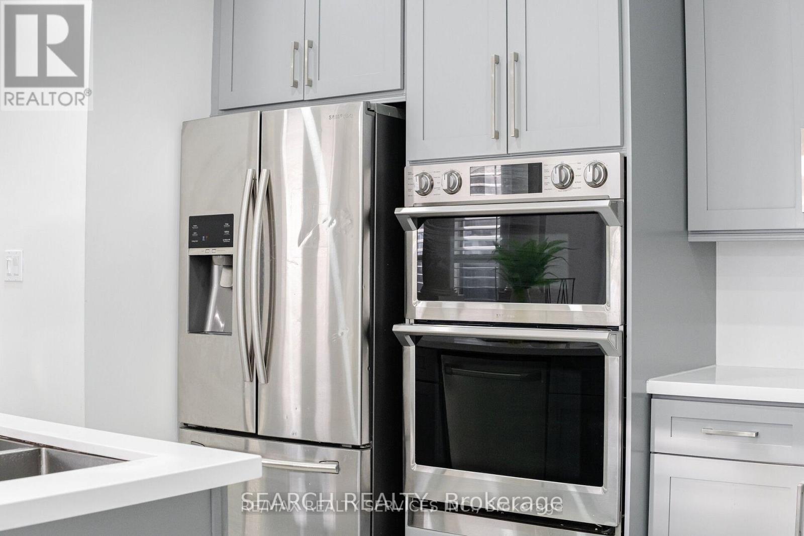 Upper - 20 Delmonico Road, Brampton, Ontario  L6P 2K5 - Photo 14 - W12631482