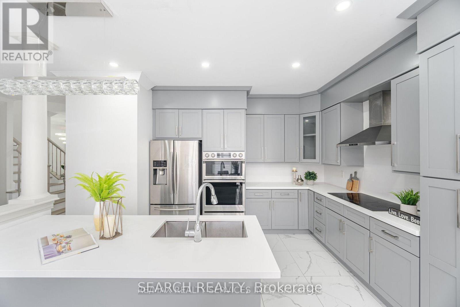 Upper - 20 Delmonico Road, Brampton, Ontario  L6P 2K5 - Photo 15 - W12631482