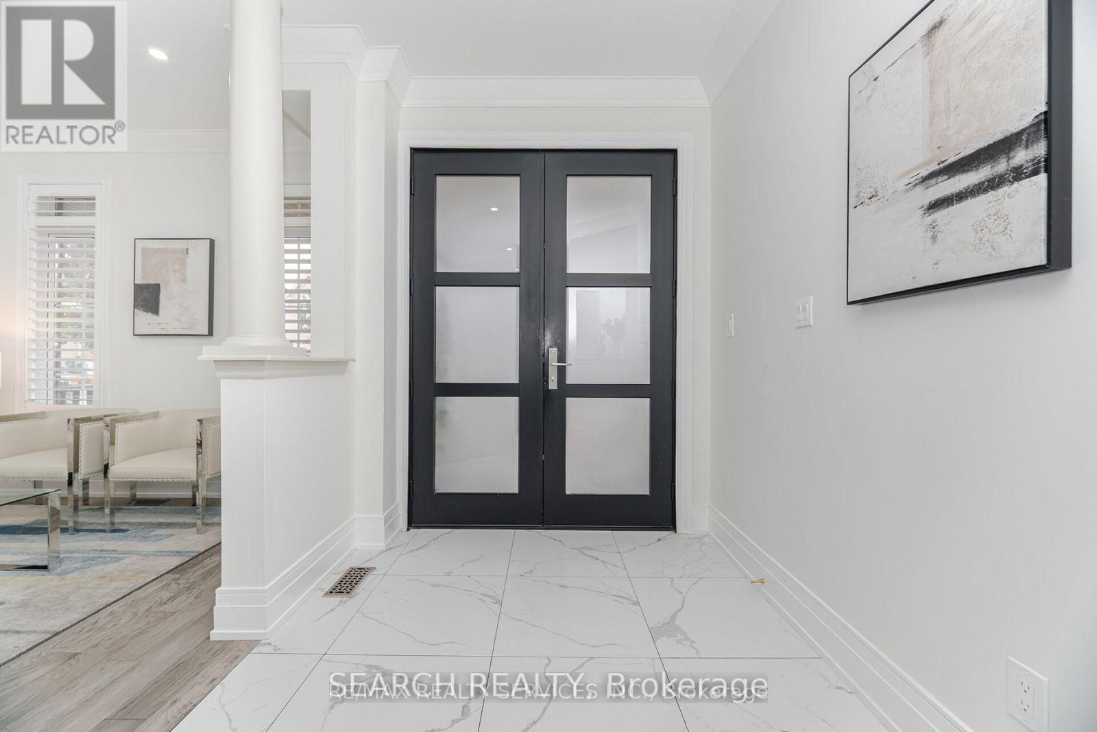 Upper - 20 Delmonico Road, Brampton, Ontario  L6P 2K5 - Photo 5 - W12631482