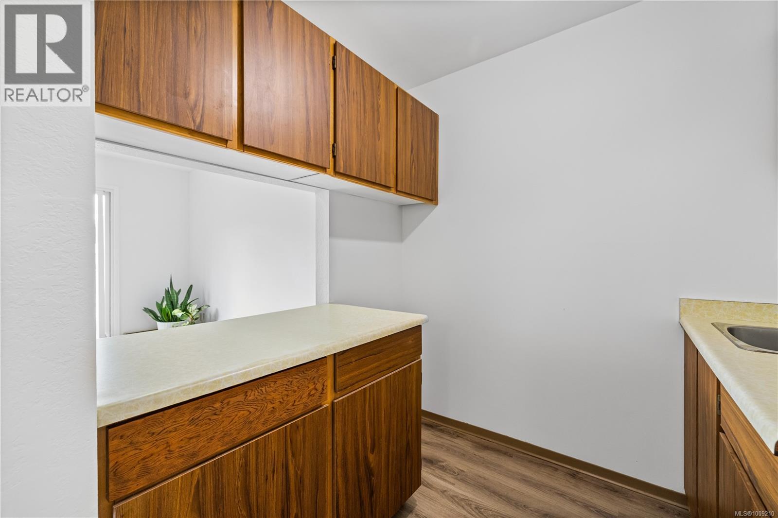 305 611 Macmillan Dr, Sayward, British Columbia V0N 1A0 - Photo 11 - 1009210