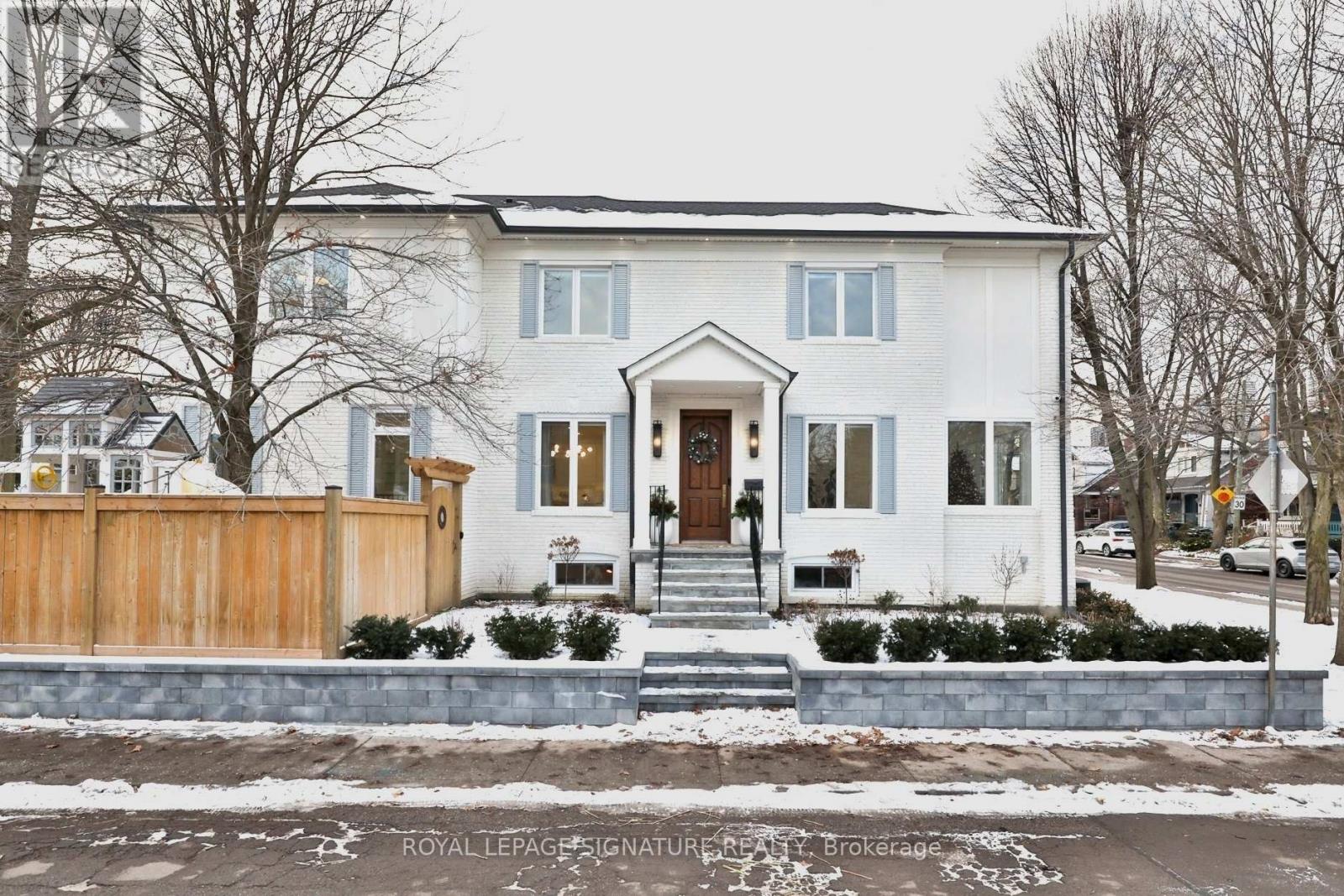 28 BELLE AYRE BOULEVARD, Toronto, Ontario