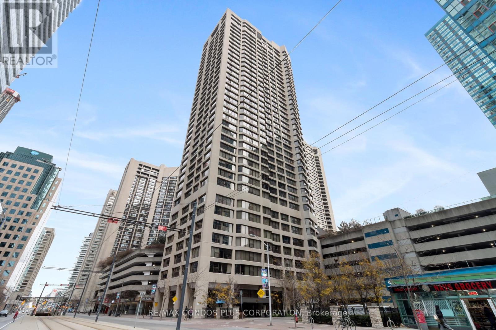 1318 - 55 HARBOUR SQUARE, Toronto, Ontario
