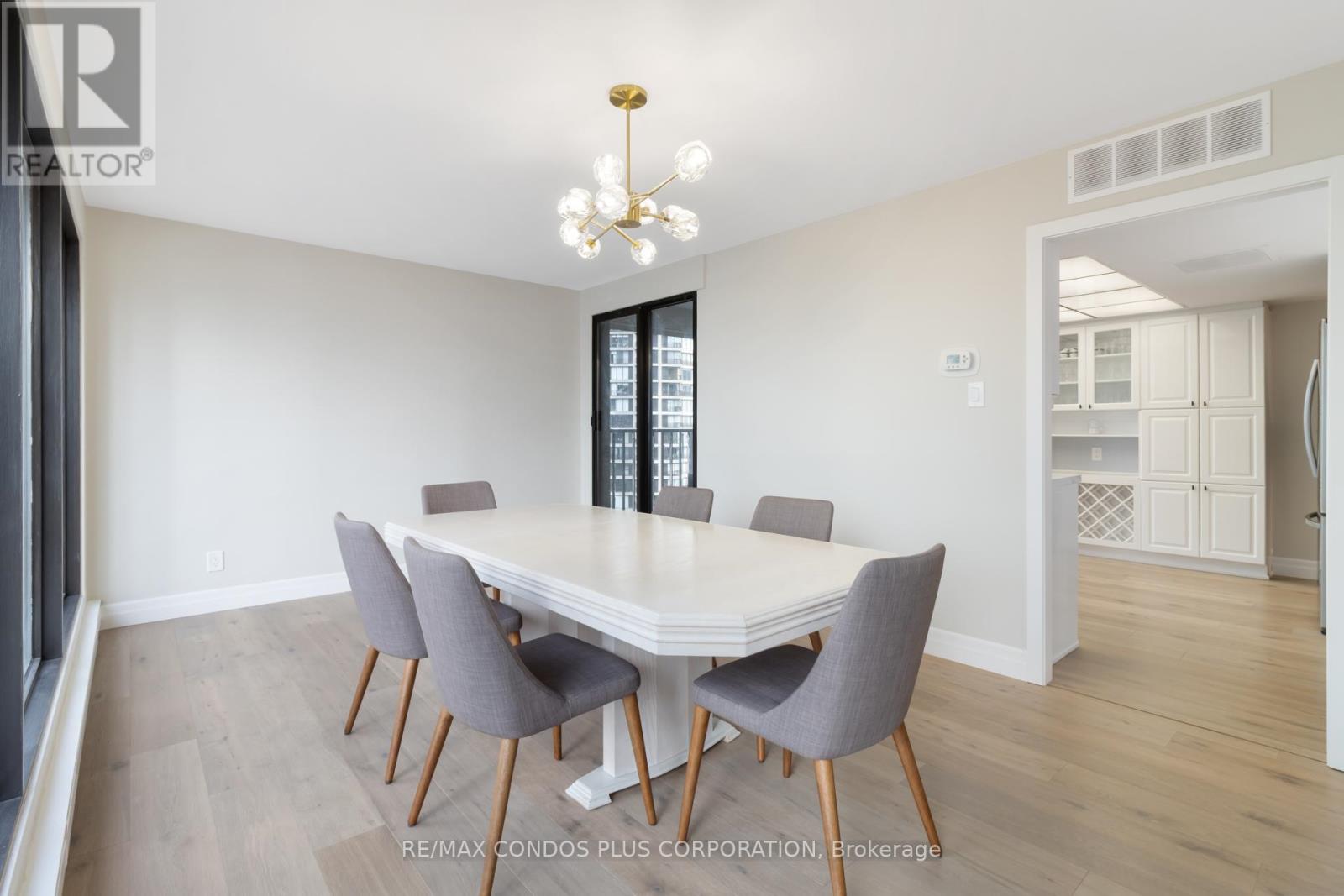 1318 - 55 Harbour Square, Toronto, Ontario  M5J 2L1 - Photo 14 - C12631490