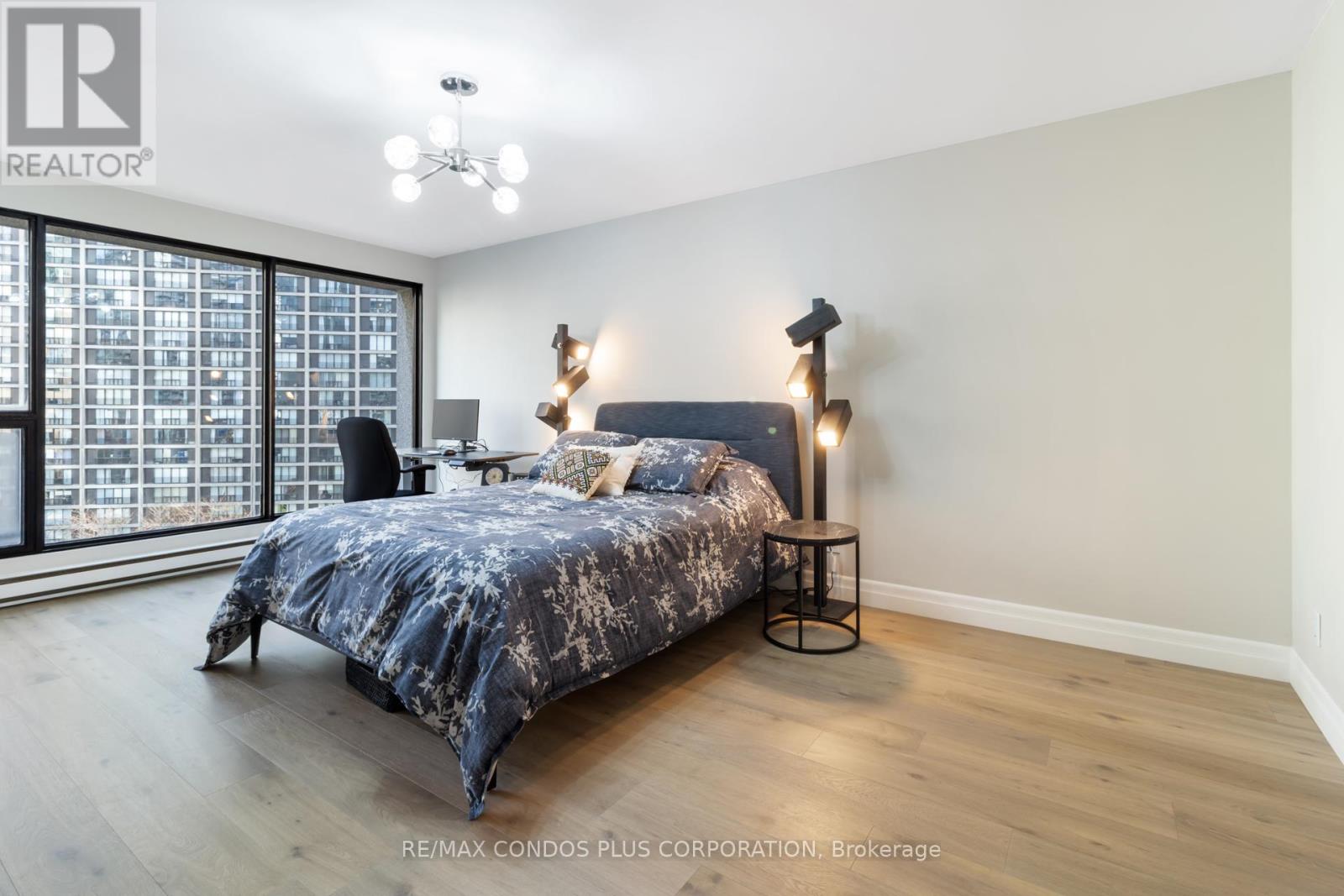 1318 - 55 Harbour Square, Toronto, Ontario  M5J 2L1 - Photo 17 - C12631490